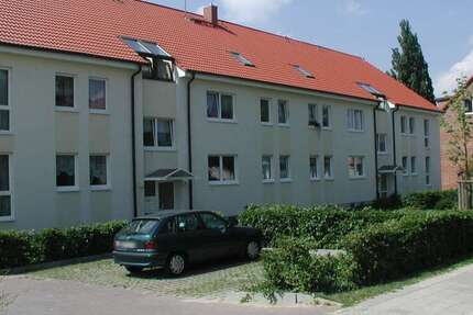 Wohnung Schwerin Gartenstadt - 2 Zimmer, 46 m&sup2;, 353&euro; | Angebot:27007162