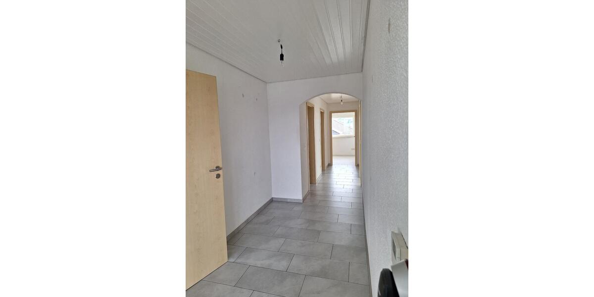 Etagenwohnung Crailsheim - 4 Zimmer, 96 m&sup2;, 1.040&euro; | Angebot:25512955