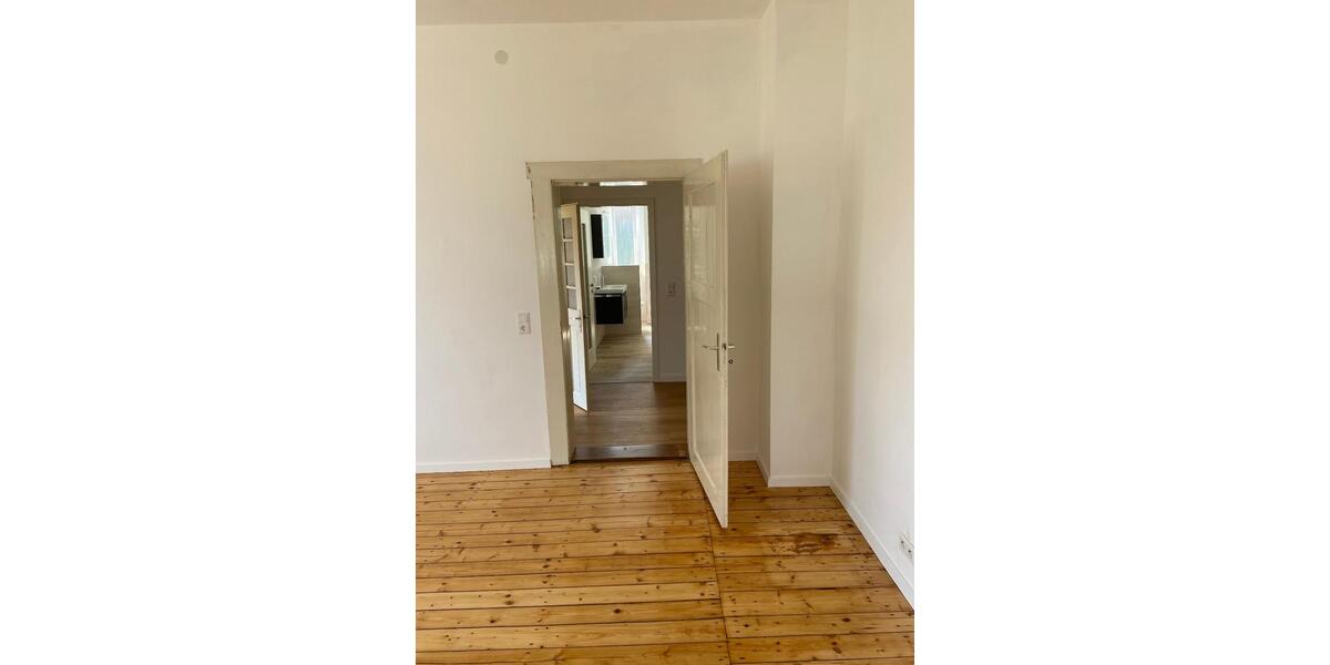 Hochparterre Neustadt an der Aisch - 4 Zimmer, 142 m&sup2;, 1.150&euro; | Angebot:26227719