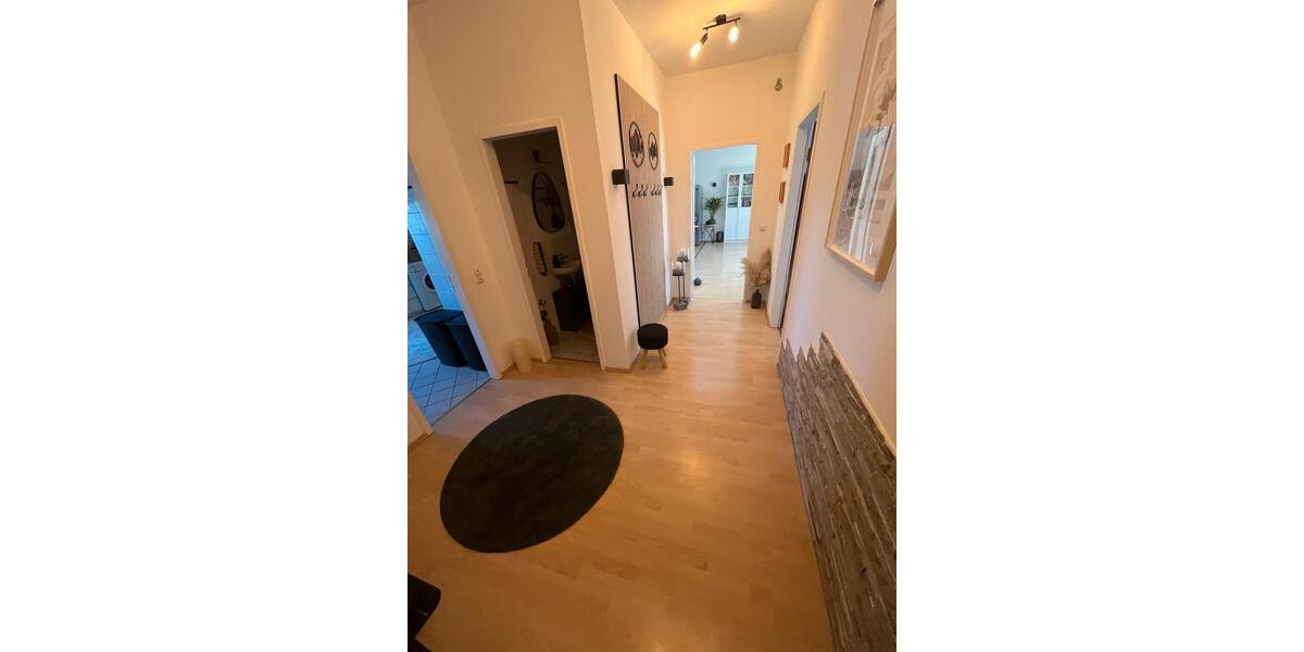 Etagenwohnung Celle Bostel - 2.5 Zimmer, 115 m&sup2;, 975&euro; | Angebot:26031901