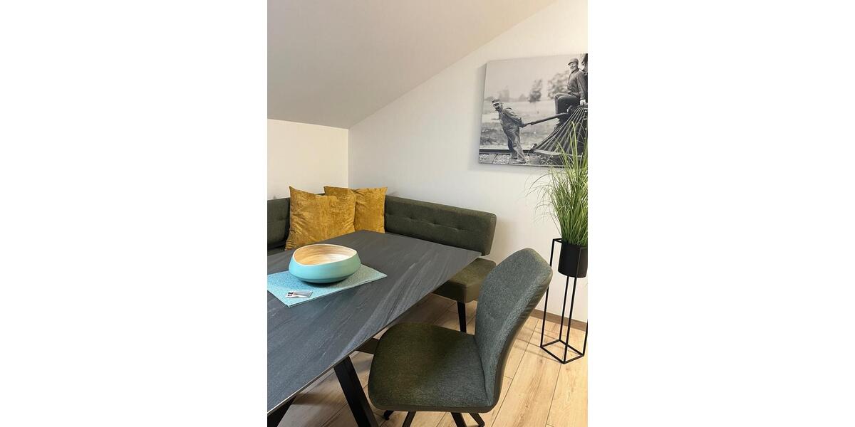 Dachgeschoßwohnung Zossen - 4 Zimmer, 70 m&sup2;, 150&euro; | Angebot:26223942