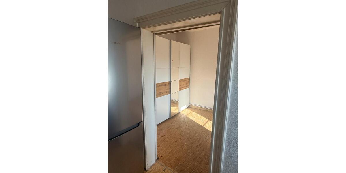Dachgeschoßwohnung Stadtoldendorf - 1 Zimmer, 70 m&sup2;, 585&euro; | Angebot:25420083