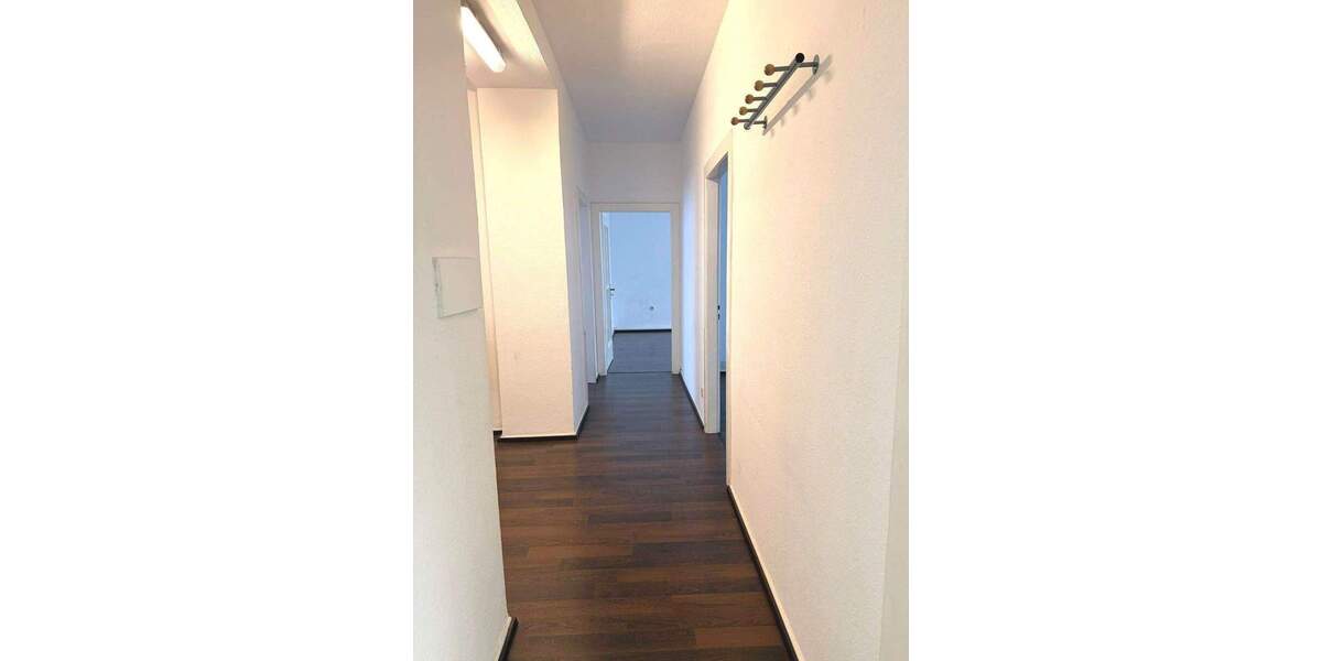 Gewerbeobjekt Düsseldorf Stadtmitte - 4 Zimmer, 87 m&sup2;, 920&euro; | Angebot:25821690