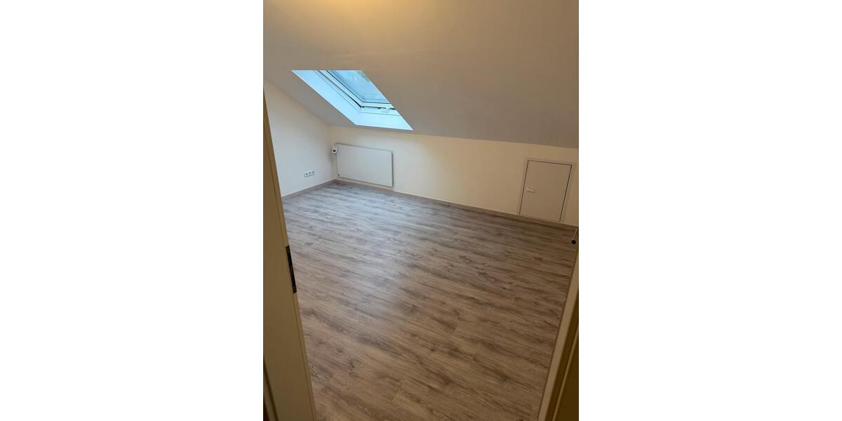 Dachgeschoßwohnung Beckum - 2.5 Zimmer, 63 m&sup2;, 700&euro; | Angebot:26464208