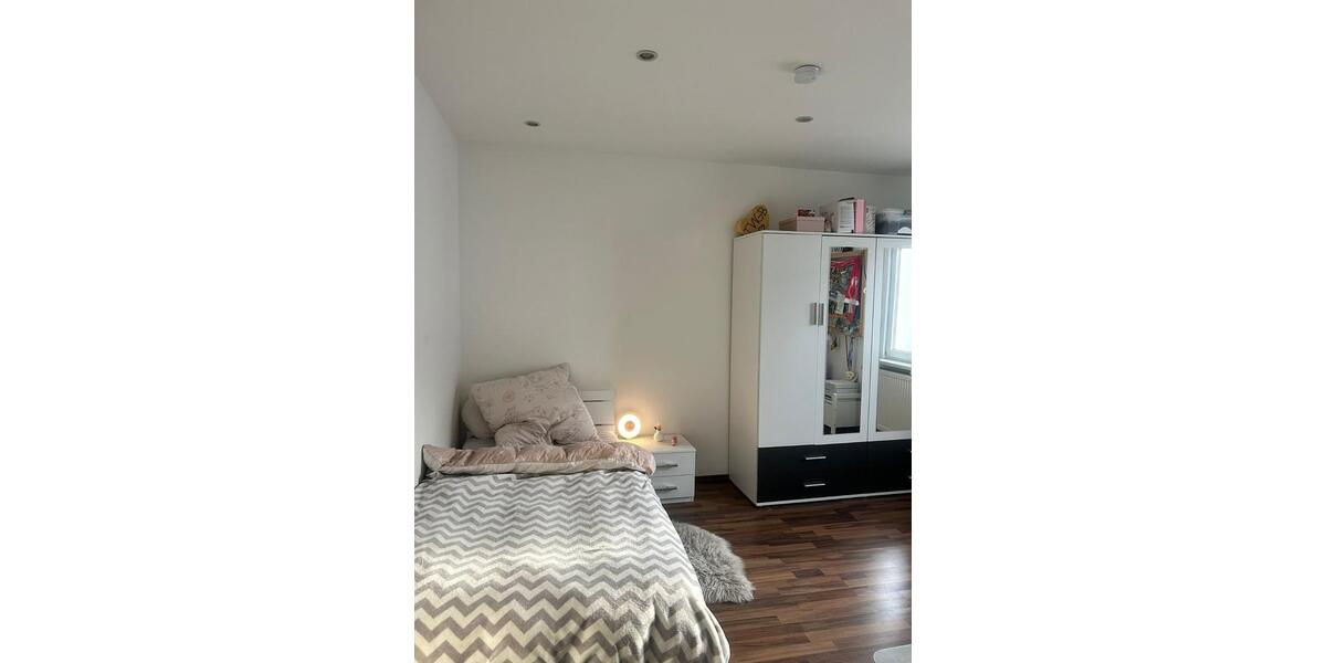 Wohnen auf Zeit Mühlheim am Main - 3 Zimmer, 100 m&sup2;, 450&euro; | Angebot:24153808