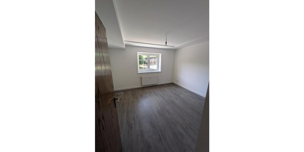 Erdgeschoßwohnung Marienheide - 3 Zimmer, 78 m&sup2;, 819&euro; | Angebot:24397226