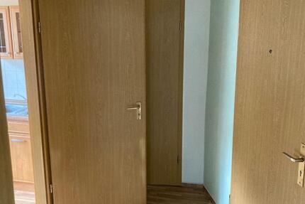 Wohnung Ellefeld - 2 Zimmer, 40 m&sup2;, 230&euro; | Angebot:26194747