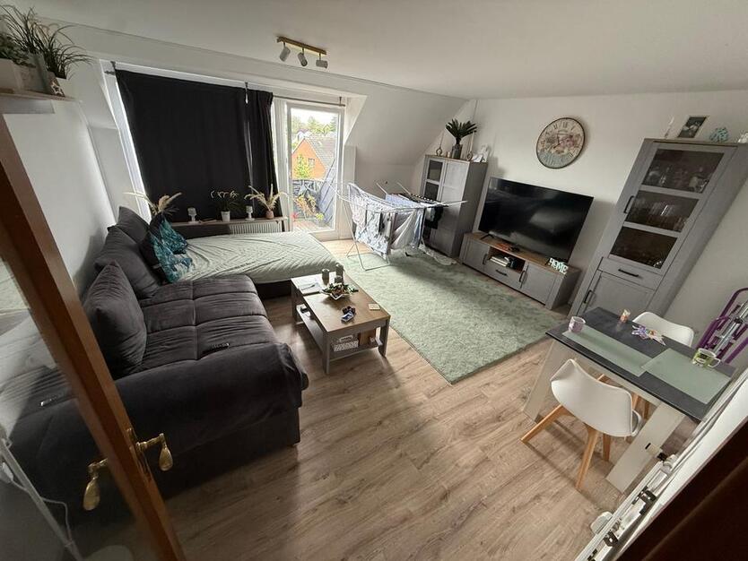 3 Zimmer-Whg. mit 94 m², Balkon, EBK und TG-Stellplatz
