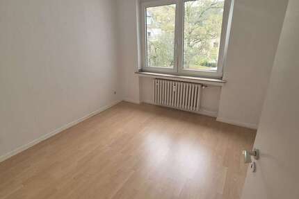 Wohnung zum Mieten in Essen 450 € 61.01 m² 3.5 zimmer