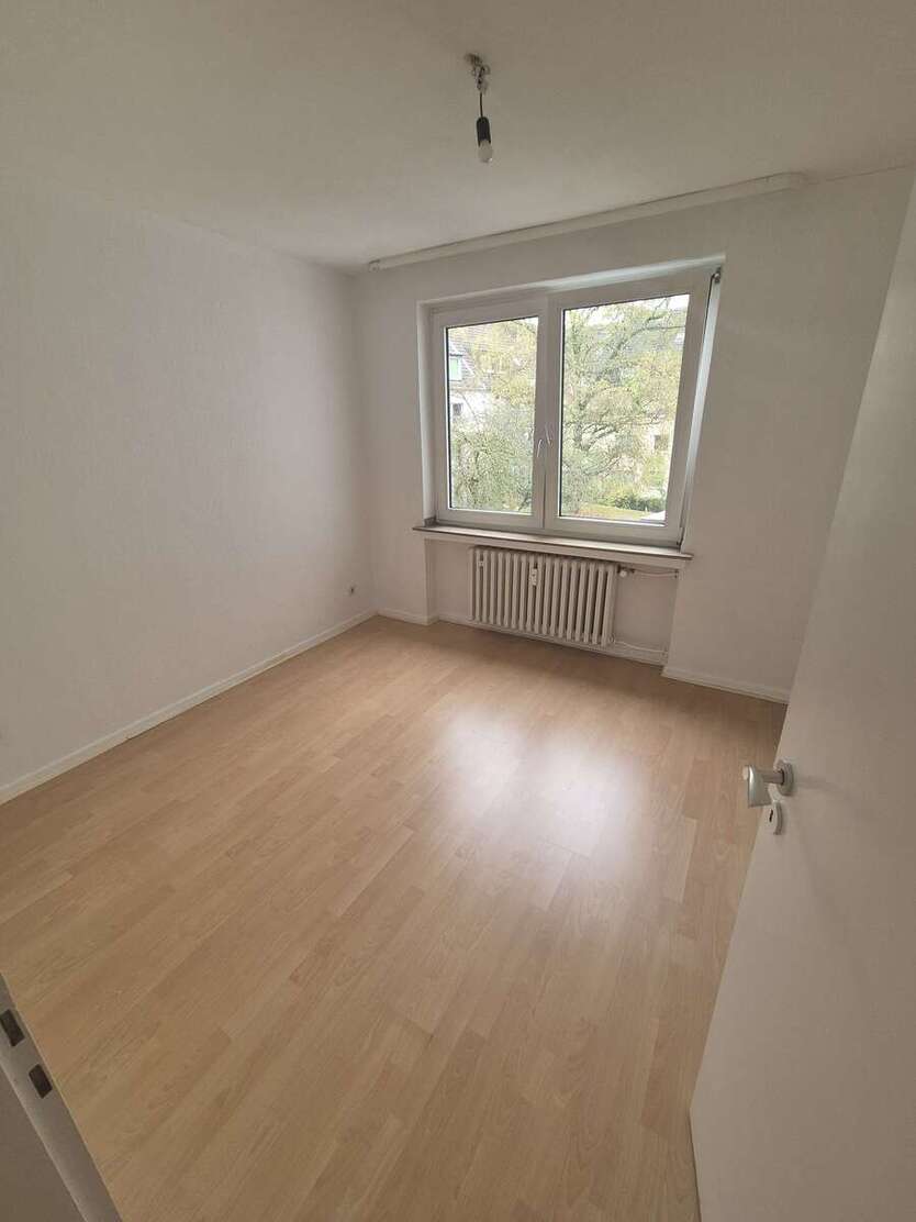 Wohnung zum Mieten in Essen 450 € 61.01 m² 3.5 zimmer