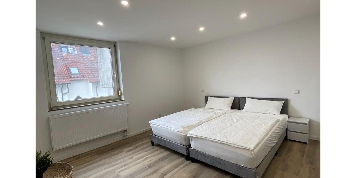 Wohnen auf Zeit Sindelfingen - 4 Zimmer, 100 m&sup2;, 2.550&euro; | Angebot:26444388