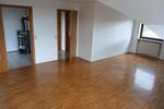 Dachgeschoßwohnung Rottenburg am Neckar - 3 Zimmer, 98 m&sup2;, 900&euro; | Angebot:26496481