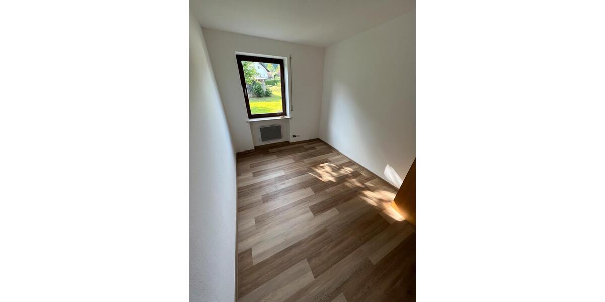 Erdgeschoßwohnung Haibach - 3 Zimmer, 80 m&sup2;, 719&euro; | Angebot:26606070