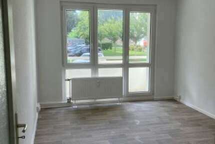 Wohnung zum Mieten in Gera 350 € 58.45 m²