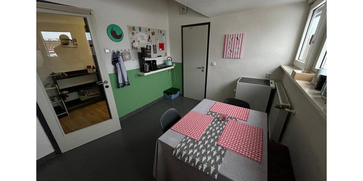 Dachgeschoßwohnung Vechta - 5 Zimmer, 18 m&sup2;, 280&euro; | Angebot:25349358