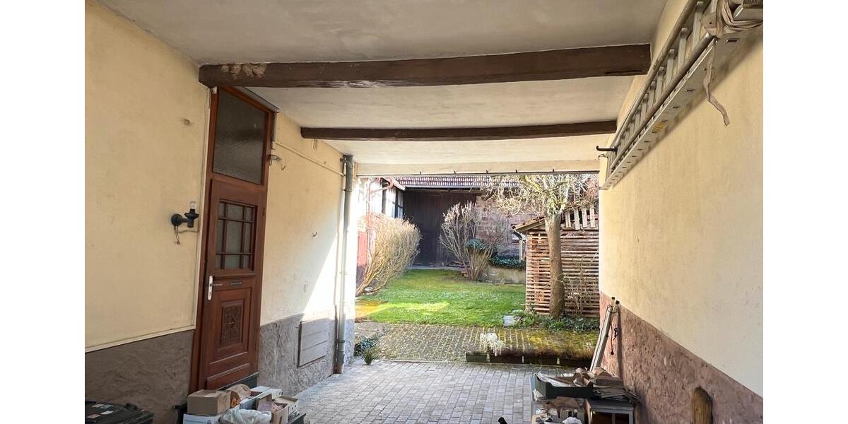 Historisches Häuschen mit Nebengebäuden für Liebhaber 6 zimmer