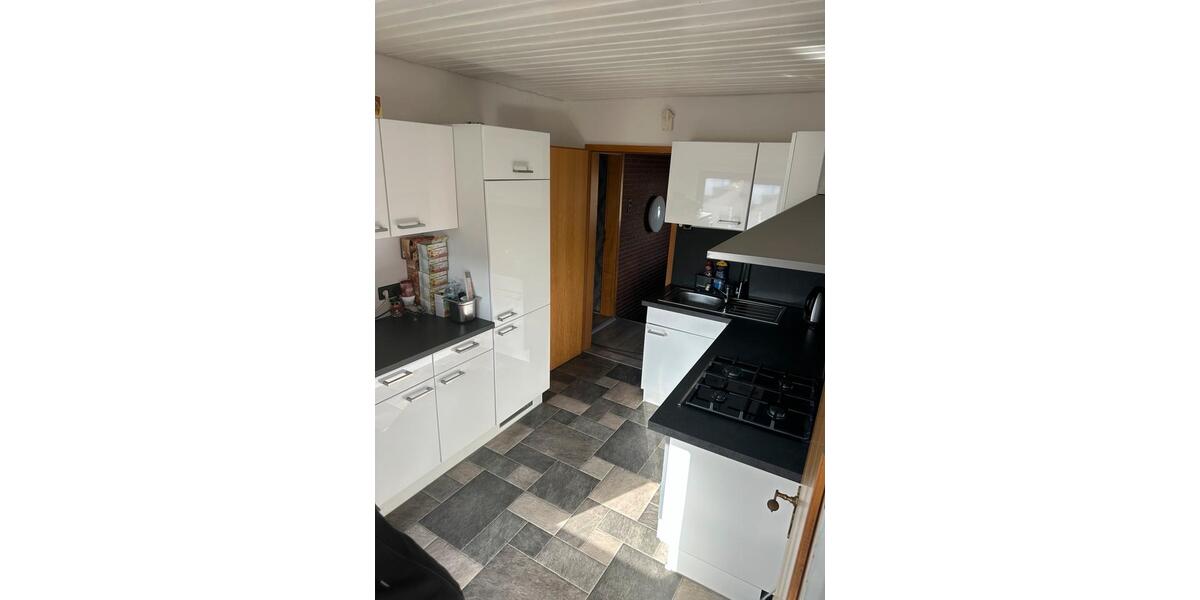 Etagenwohnung Celle Altenhagen - 3 Zimmer, 110 m&sup2;, 1.100&euro; | Angebot:26693506