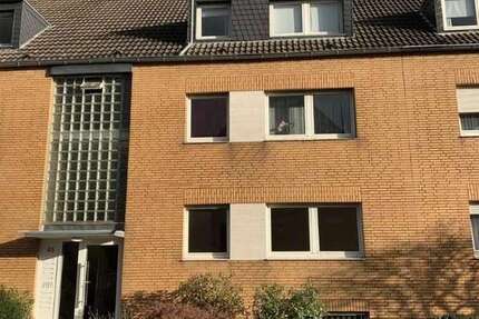 Wohnung Neuss Furth-Mitte - 3 Zimmer, 72 m&sup2;, 800&euro; | Angebot:26759619
