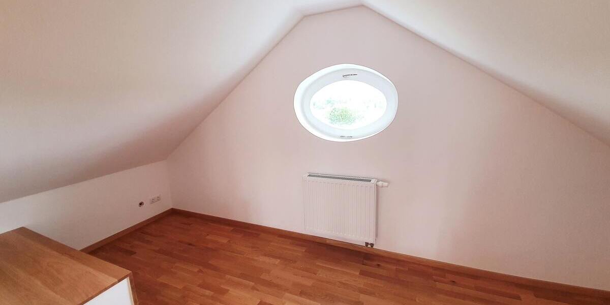 Exklusive 4-Zimmer-Wohnung - mit Einbauküche- hochwertig ausgestattet! - Maisonettenwohnung Chemnitz Kapellenberg | Angebot:26931497