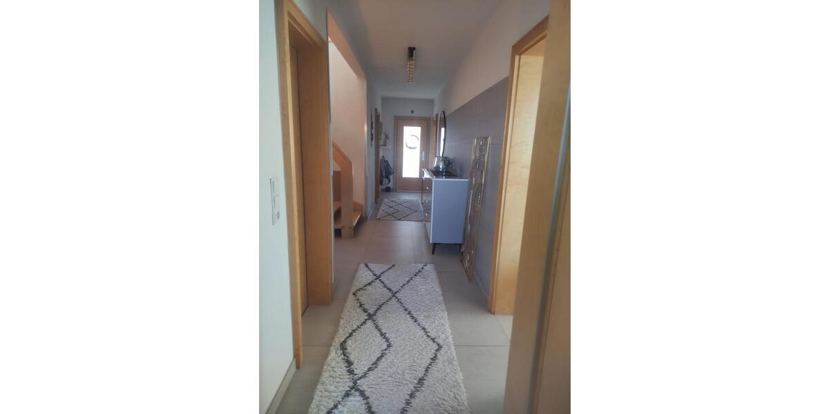 Maisonettenwohnung Emmelshausen - 6 Zimmer, 169 m&sup2;, 1.390&euro; | Angebot:26506356