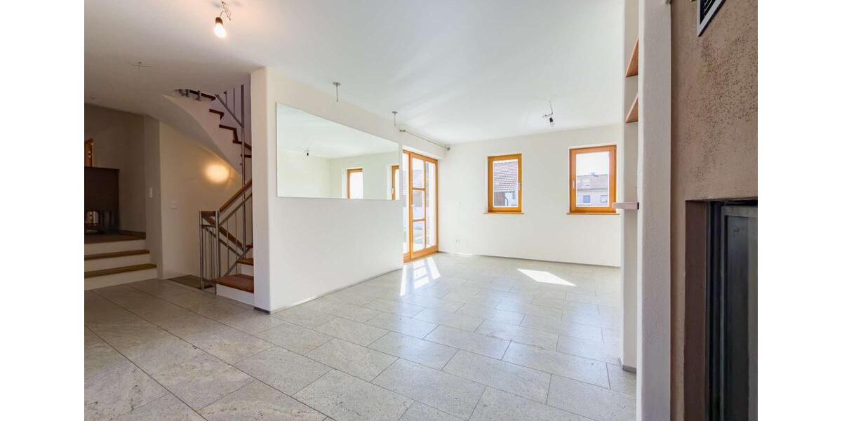 Etagenwohnung Pocking - 5 Zimmer, 187 m&sup2;, 1.440&euro; | Angebot:26144033