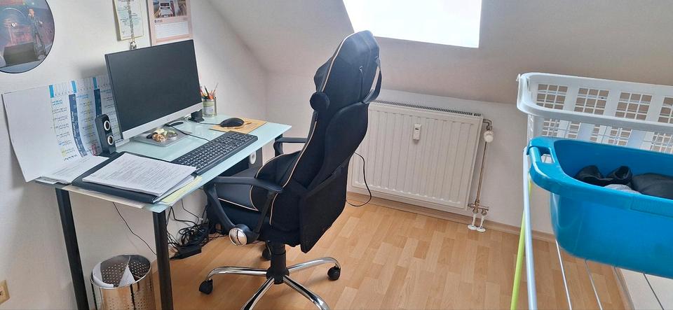 Dachgeschoßwohnung Selb - 2.5 Zimmer, 66 m&sup2;, 480&euro; | Angebot:26476781