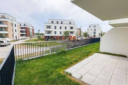Zwei-Zimmer ErstbezugWohnung samt Garten und Terrasse wartet auf Sie + Wasserblick und EBK