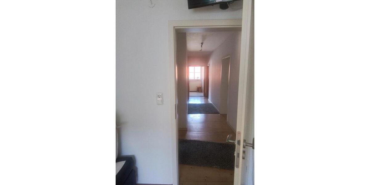 Etagenwohnung Langenpreising - 1 Zimmer, 16 m&sup2;, 600&euro; | Angebot:25870736