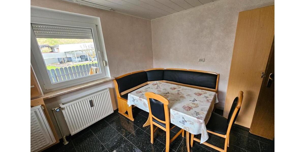 Erdgeschoßwohnung Dingolfing - 3 Zimmer, 97 m&sup2;, 950&euro; | Angebot:26682606