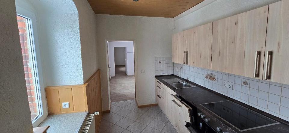 Erdgeschoßwohnung Querfurt - 4 Zimmer, 93 m&sup2;, 550&euro; | Angebot:24786671