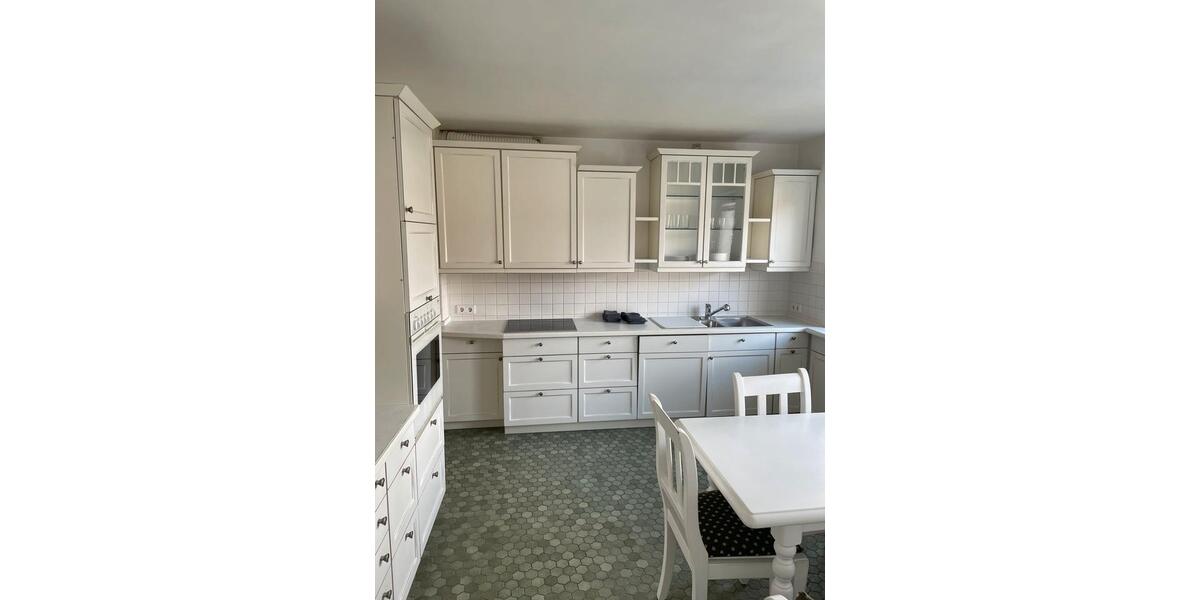 Wohnen auf Zeit Braunschweig Lehndorf-Watenbüttel - 8 Zimmer, 100 m&sup2;, 25&euro; | Angebot:26021240