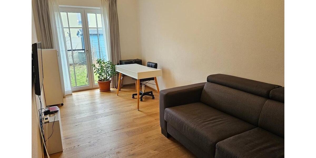 Erdgeschoßwohnung Übersee - 3 Zimmer, 100 m&sup2;, 2.300&euro; | Angebot:25756827