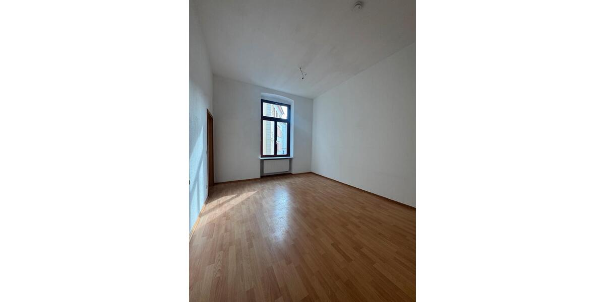 Etagenwohnung Altenburg - 5 Zimmer, 106 m&sup2;, 636&euro; | Angebot:25999857
