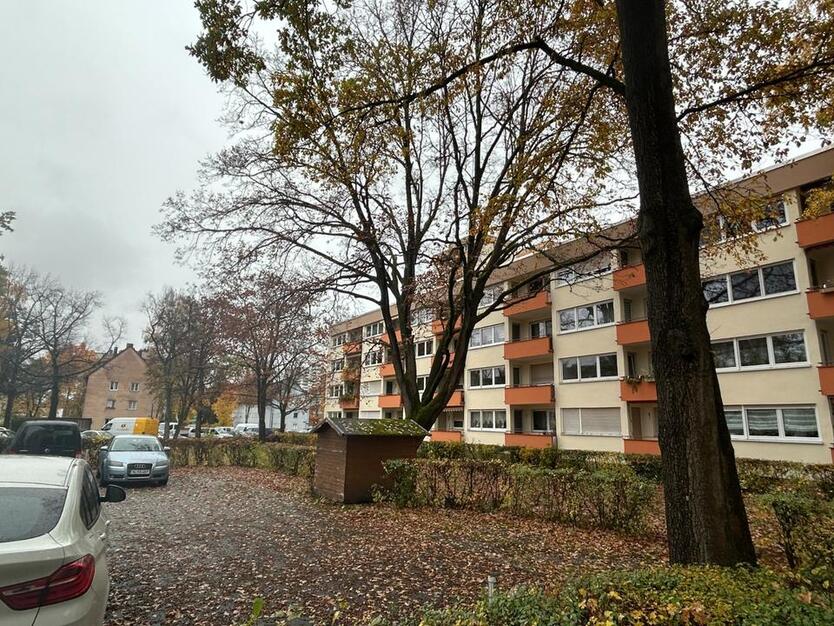 Helle und kernsanierte 3-Zimmer-Wohnung am Frankencenter Nürnberg zimmer