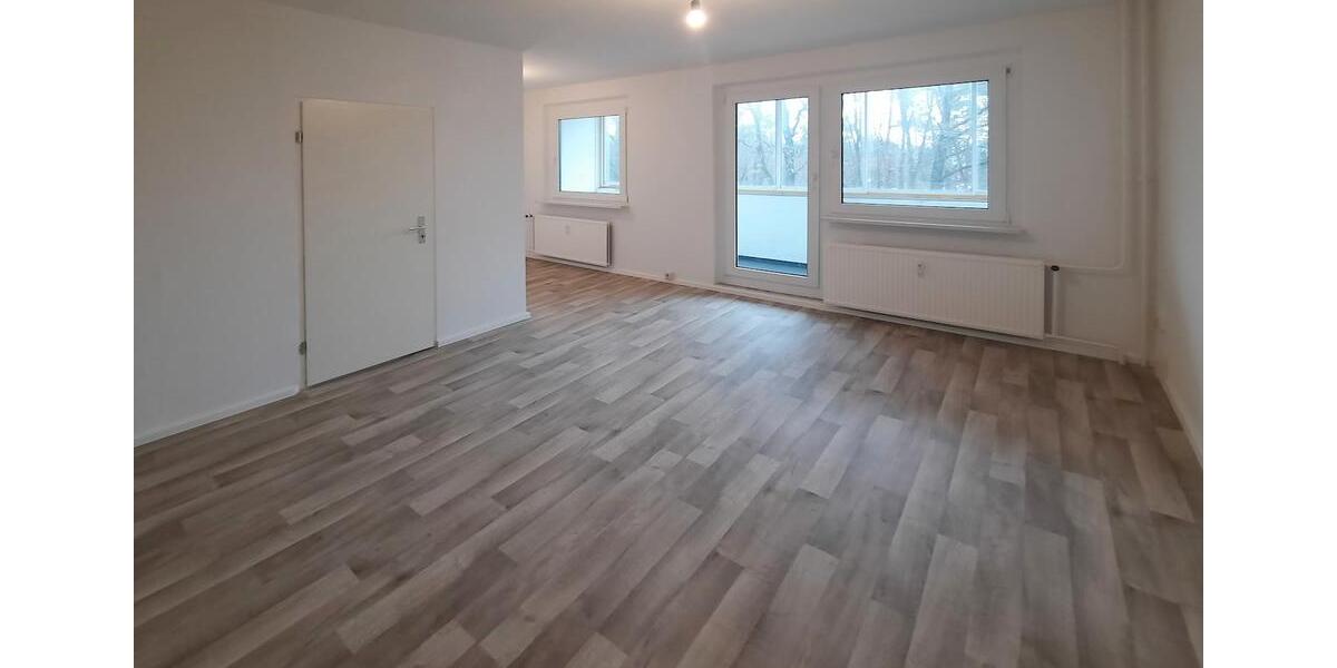 Erdgeschoßwohnung Neubrandenburg Datzeberg - 1 Zimmer, 36 m&sup2;, 254&euro; | Angebot:26661620