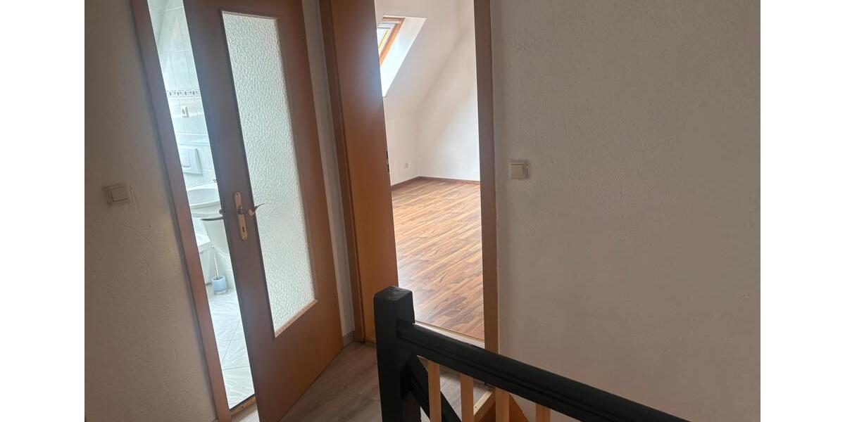Etagenwohnung Bitterfeld-Wolfen Greppin - 4 Zimmer, 80 m&sup2;, 550&euro; | Angebot:26645411