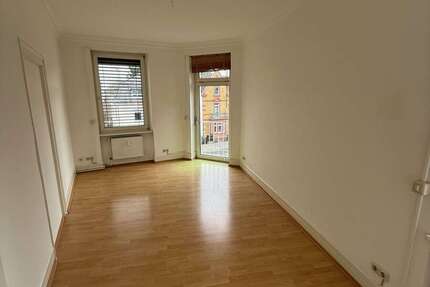 Wohnung zum Mieten in Frankfurt 1.440 € 81.45 m² 3 zimmer