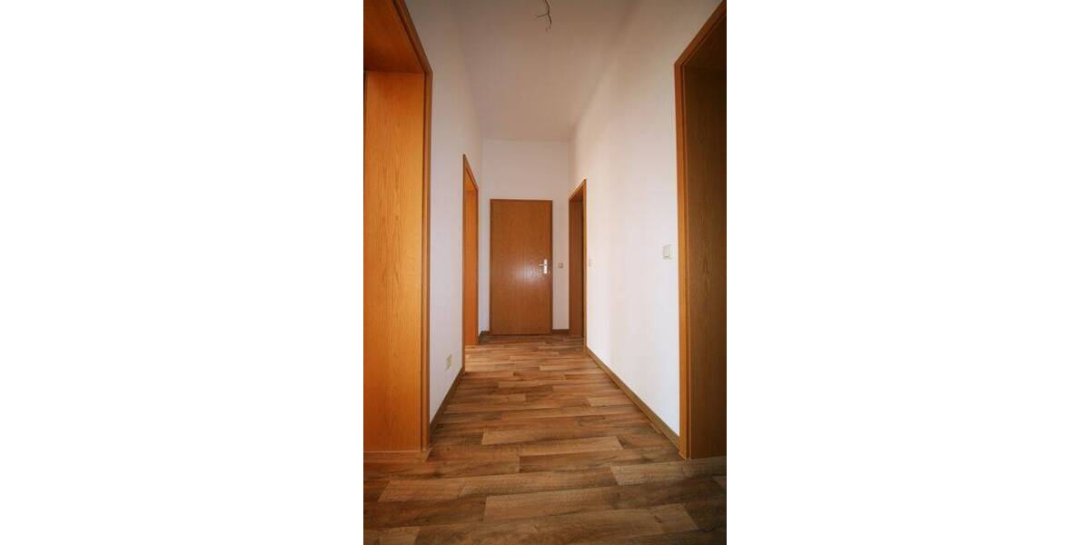Etagenwohnung Riesa Innenstadt - 2 Zimmer, 72 m&sup2;, 480&euro; | Angebot:26363230