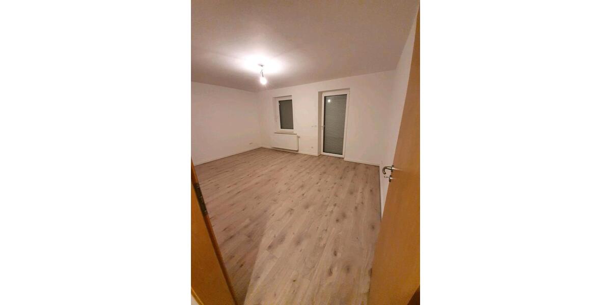 Etagenwohnung Neuötting - 2 Zimmer, 75 m&sup2;, 720&euro; | Angebot:26662935