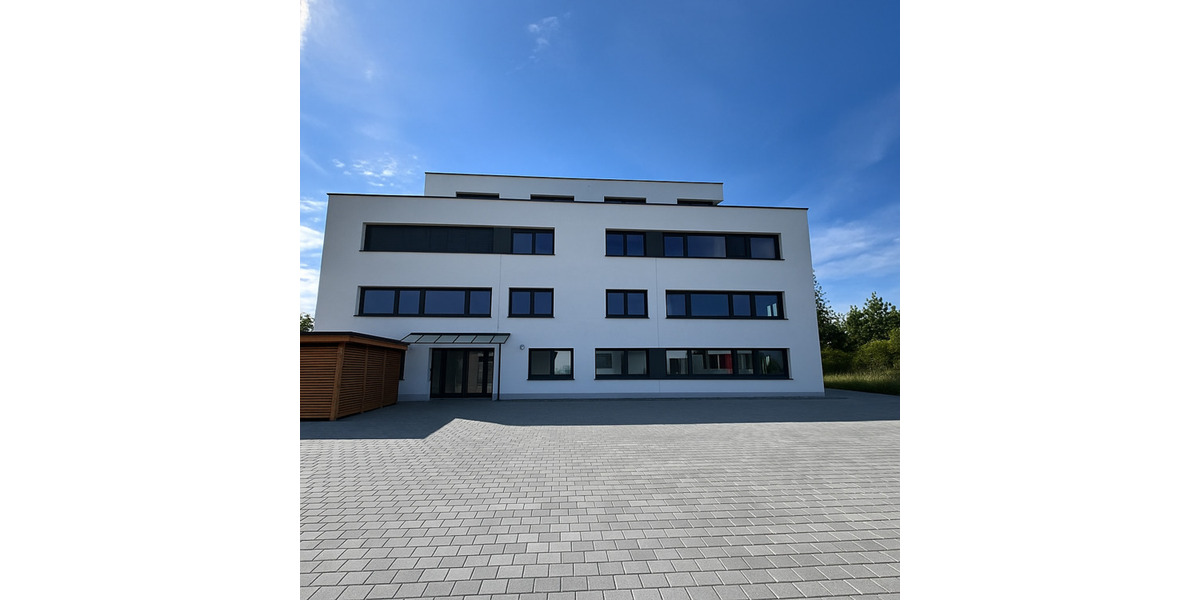 Vermietung! Erstbezug! Moderne Büro-Praxiseinheit in Burglengenfeld zimmer