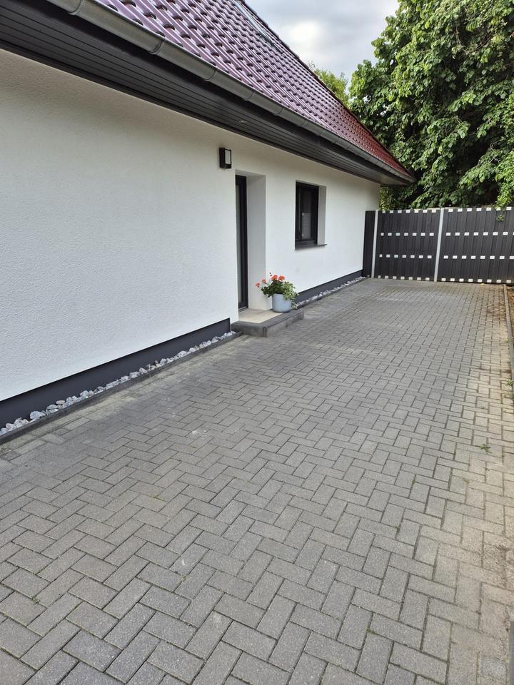 3-Raum-EinliegerWohnung (Maisonette) mit Küche & Badgarnitur Set