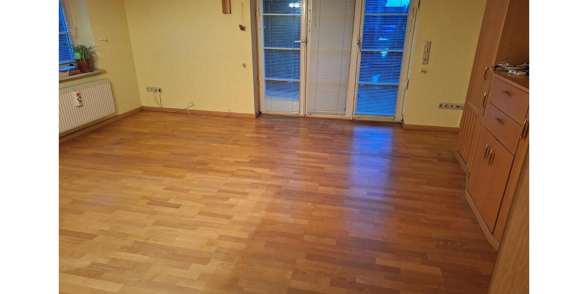 Erdgeschoßwohnung Weddingstedt - 3 Zimmer, 80 m&sup2;, 1.000&euro; | Angebot:26213166