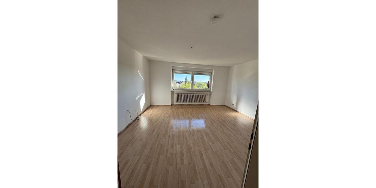 Etagenwohnung Zirndorf - 3 Zimmer, 80 m&sup2;, 895&euro; | Angebot:26294851