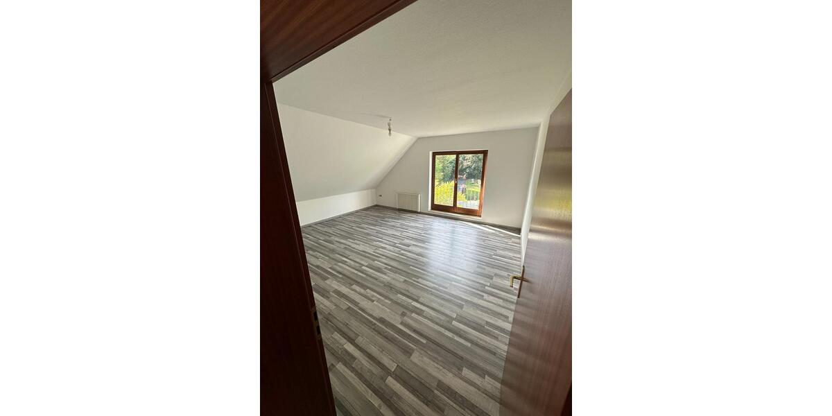 Dachgeschoßwohnung Bad Sooden-Allendorf Allendorf - 3 Zimmer, 97 m&sup2;, 890&euro; | Angebot:25283274