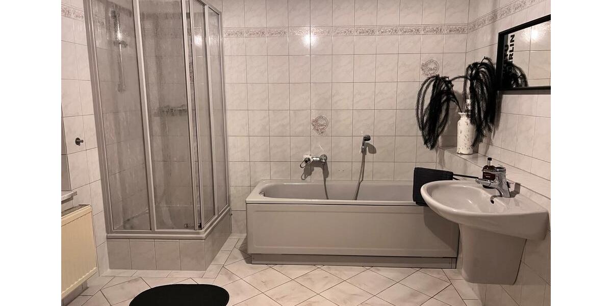 Wohnen auf Zeit Schönefeld - 3 Zimmer, 90 m&sup2;, 190&euro; | Angebot:26099417
