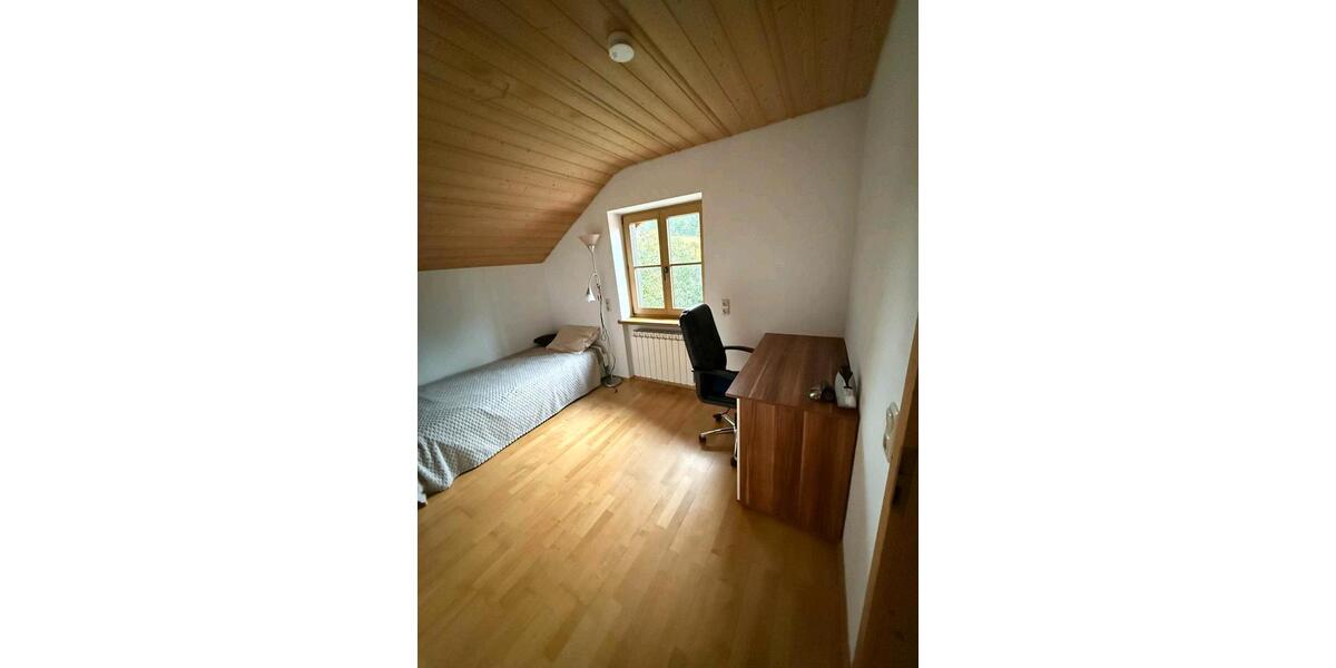 Wohnen auf Zeit Altusried - 5 Zimmer, 130 m&sup2;, 450&euro; | Angebot:24695688