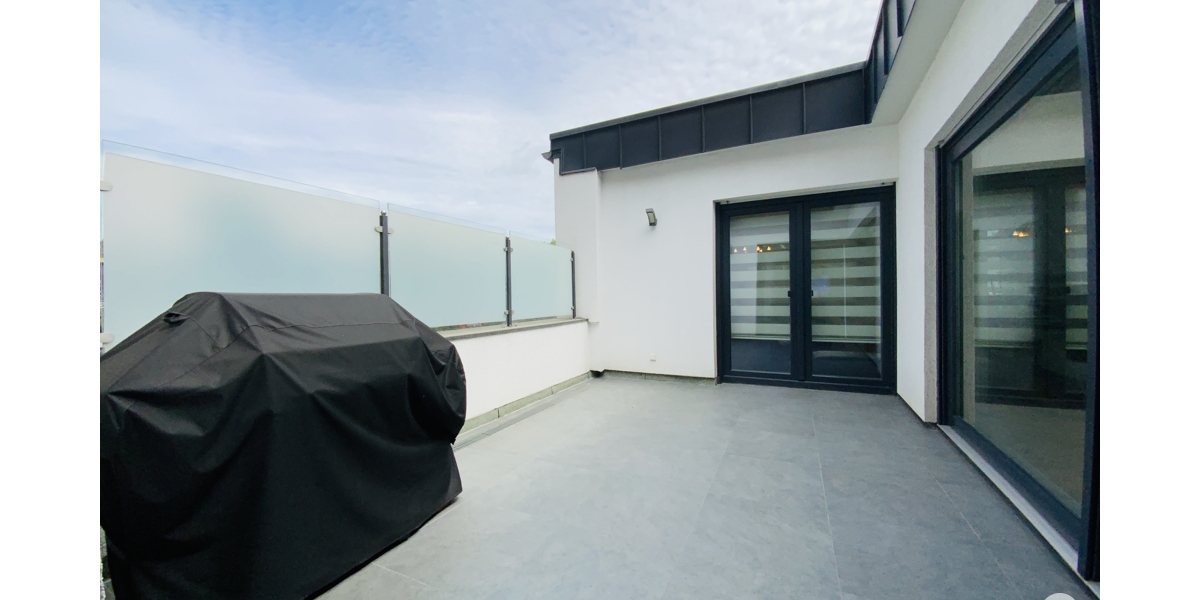 Wohnen auf einer Ebene Moderne, hochwertige 3 Zimmer-Wohnung mit Bungalow-Charakter - Erdgeschoßwohnung Düsseldorf Heerdt | Angebot:27239620