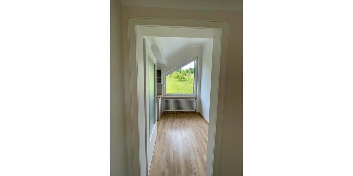 Dachgeschoßwohnung Leidersbach - 2 Zimmer, 60 m&sup2;, 600&euro; | Angebot:26527332