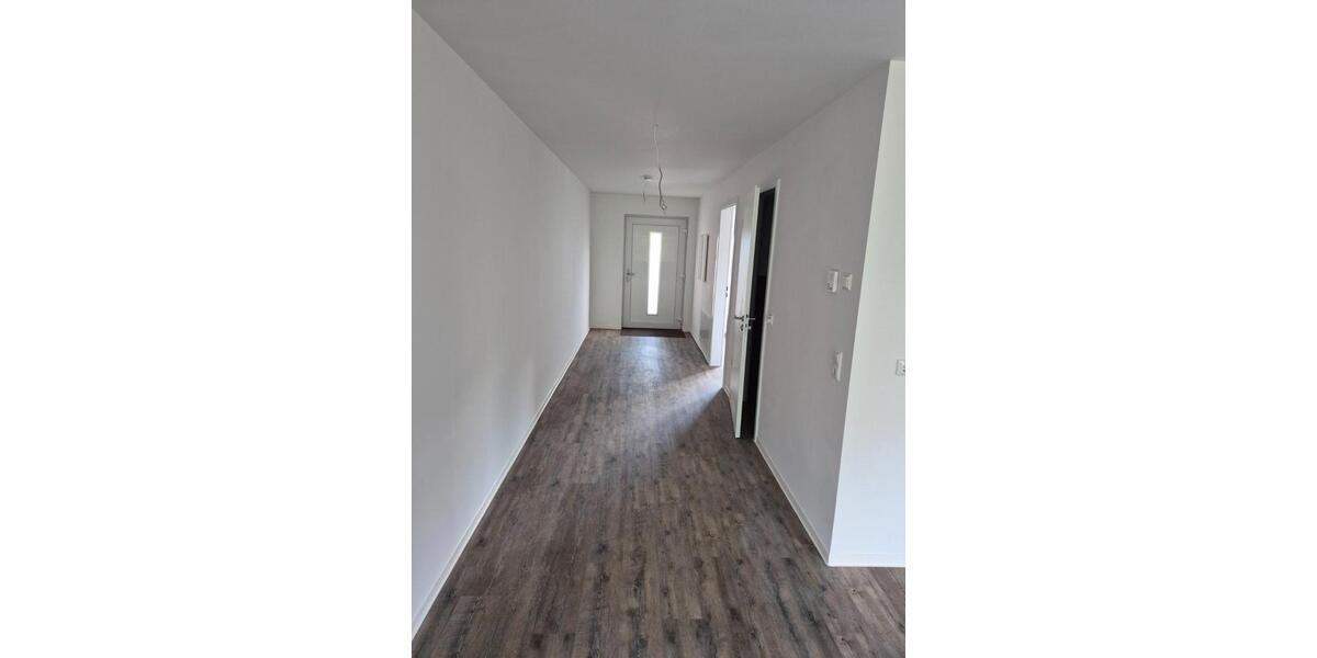 Etagenwohnung Rechlin - 2 Zimmer, 68 m&sup2;, 680&euro; | Angebot:26560341