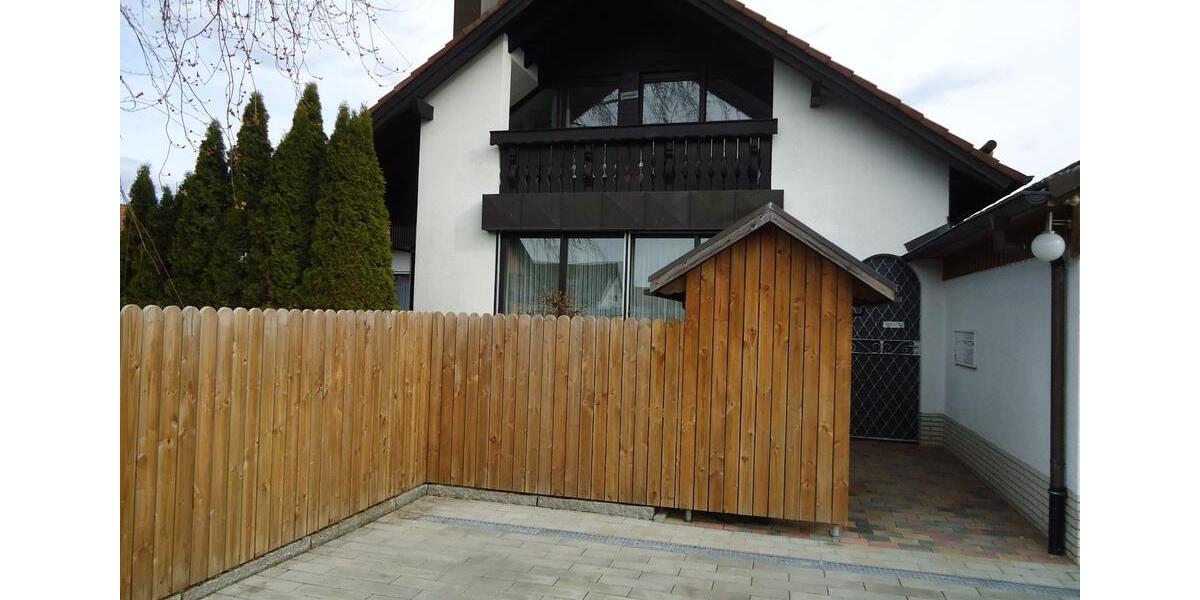 Dachgeschoßwohnung Hohenstein - 3 Zimmer, 102 m&sup2;, 750&euro; | Angebot:25930070